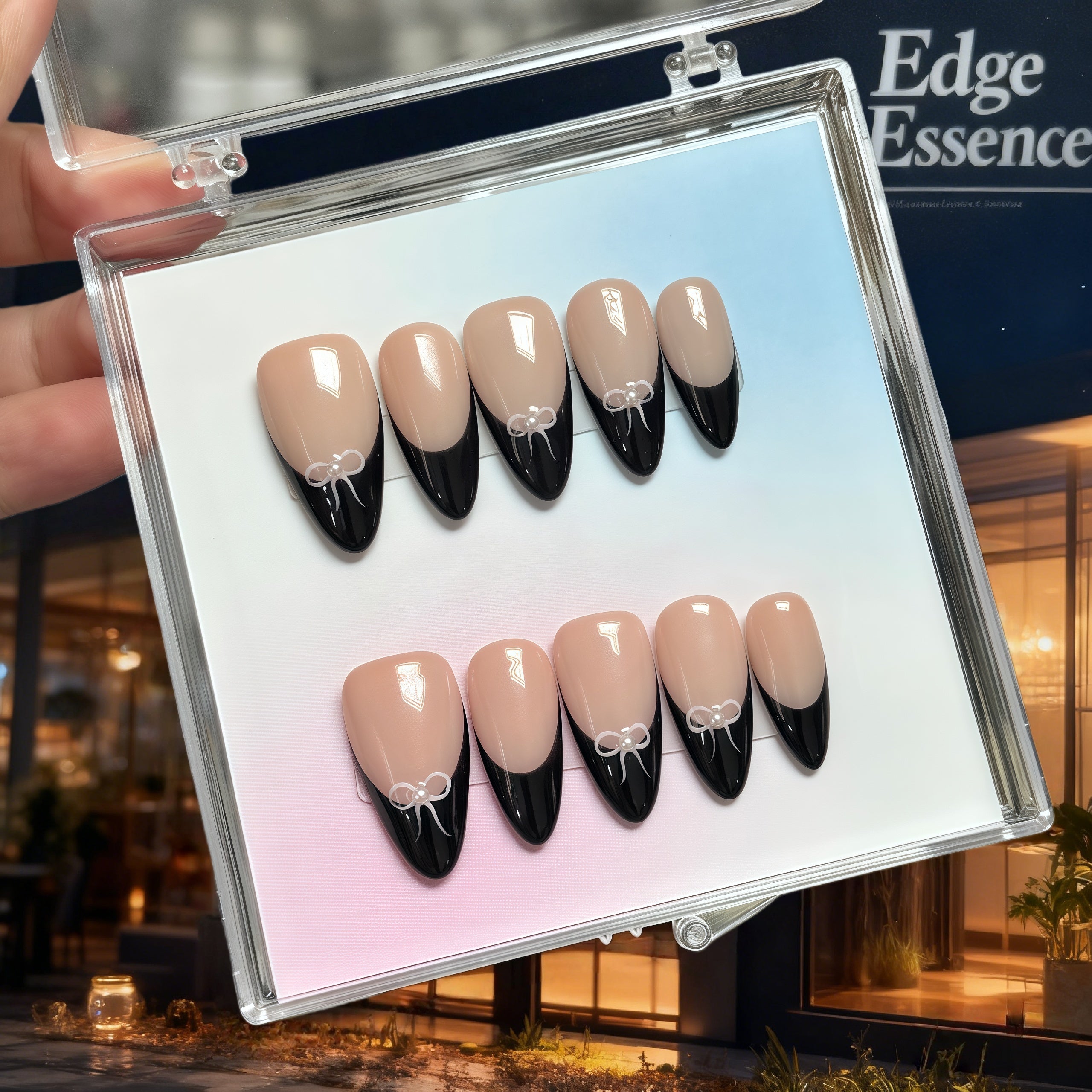 Noir with a Bow A011